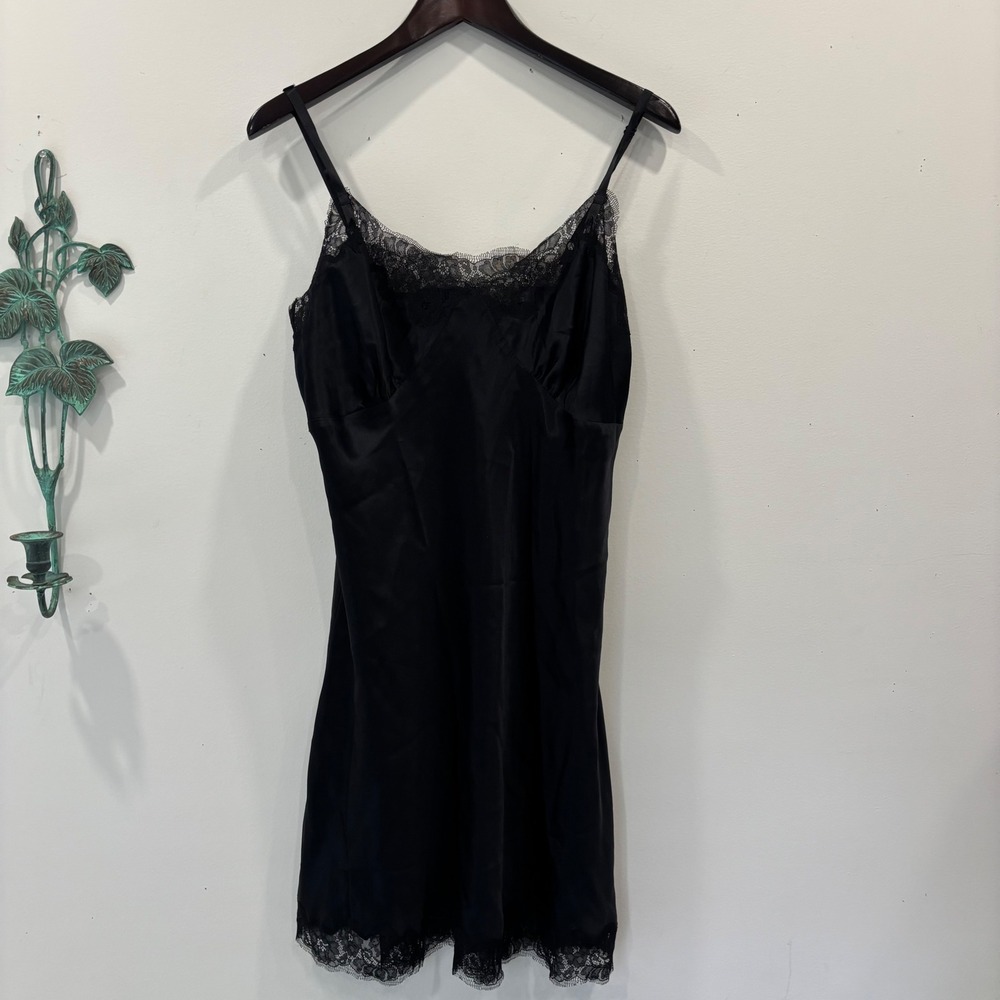 Soma Black 100% Silk Lace Trim Chemise slip dress Size 2 Adjustable Straps